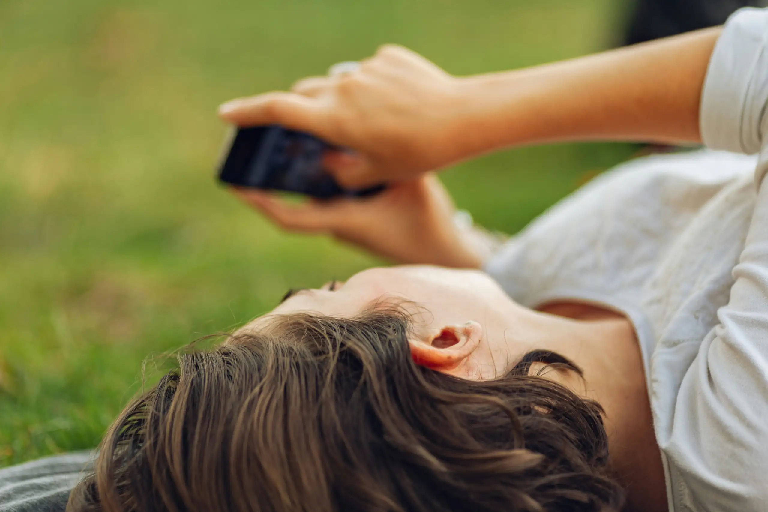 Mobile Gaming for Relaxation: How to De-Stress and Find Calm Through Play